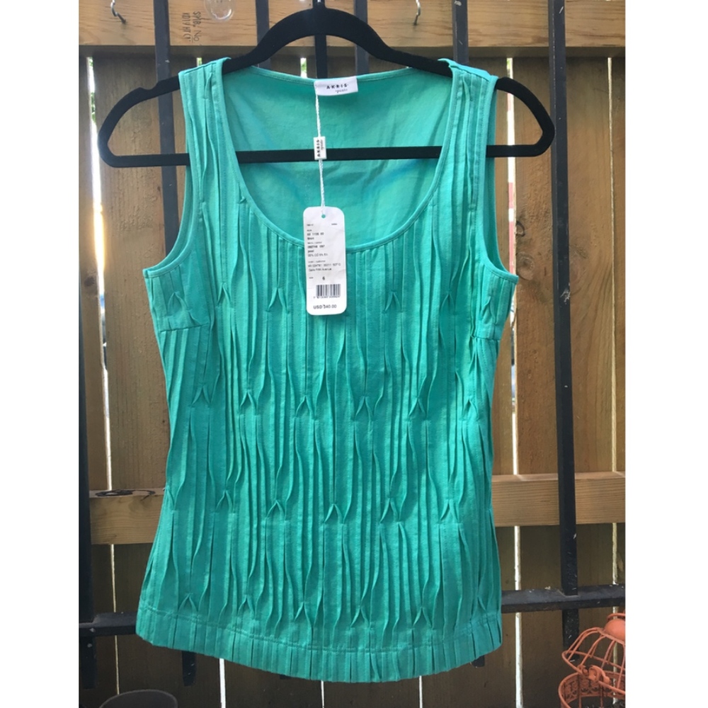 Designer Akris top